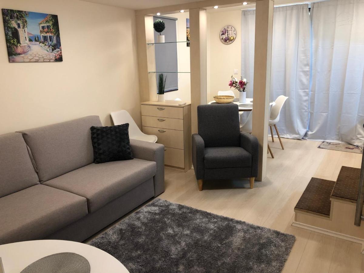 Beachfront Studio Apartman Aparthotel Balatonfůzfő Eksteriør bilde