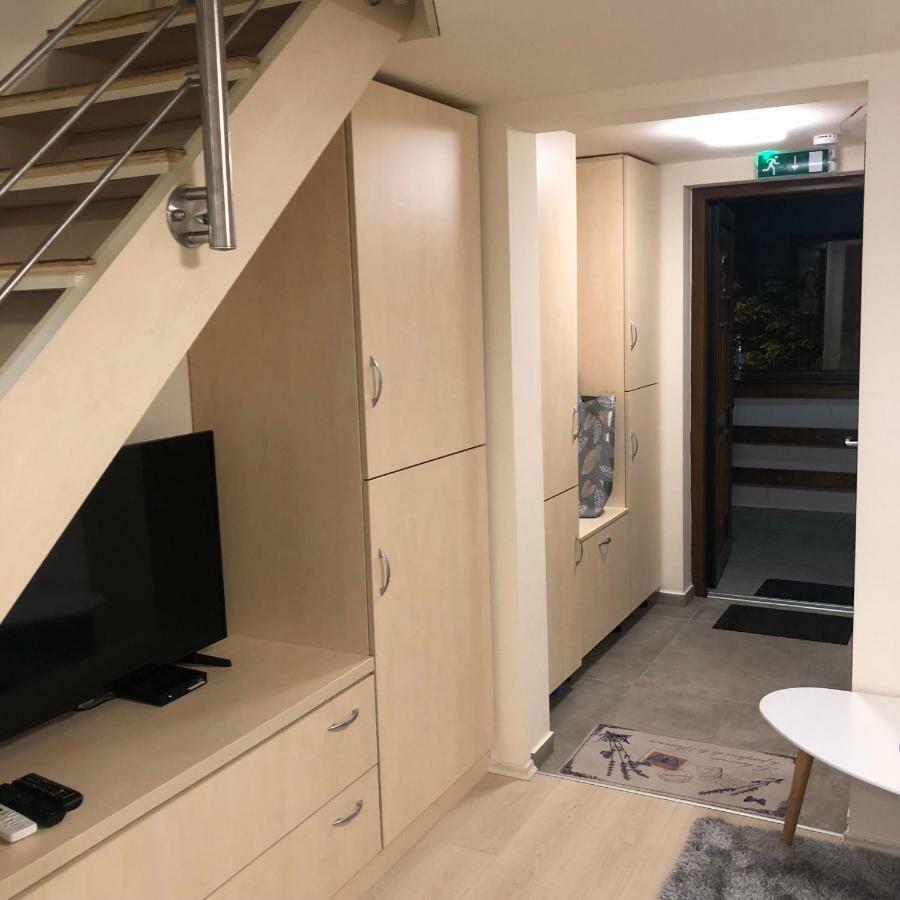 Beachfront Studio Apartman Aparthotel Balatonfůzfő Eksteriør bilde